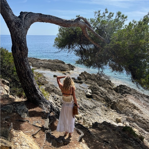 Meet your Posher, Bryn - Picture 2 of 4